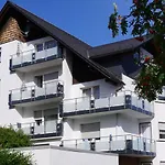 Aritee Sonnenschein *